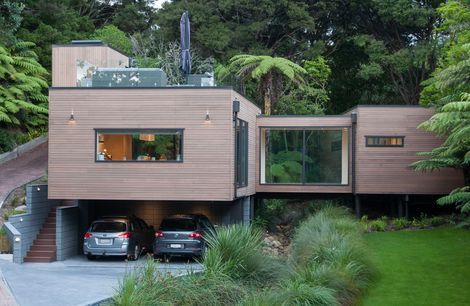 Castor Bay Stream House