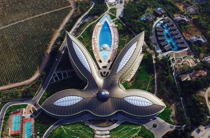 Mriya Resort
