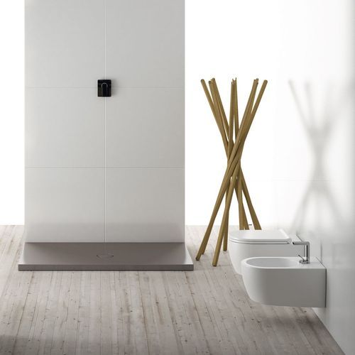 Smile Wall Hung Toilet and Bidet by cielo
