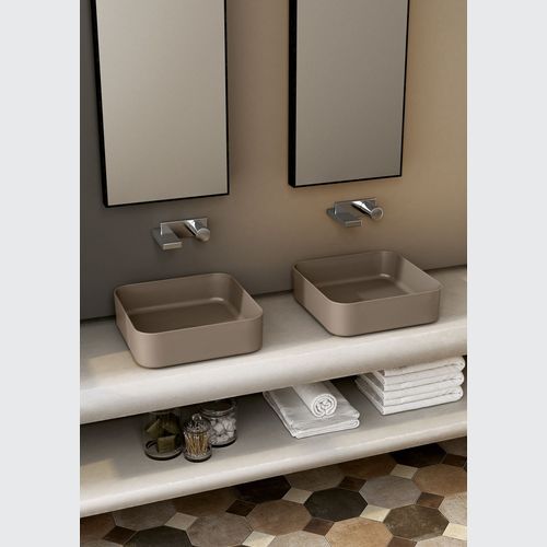 Shui Comfort Square Washbasin 40 by cielo