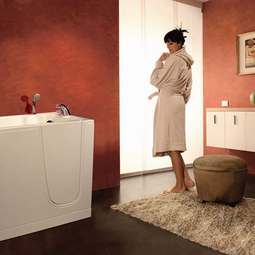 Oasi 140cm bathtub - door on the right by GOMAN