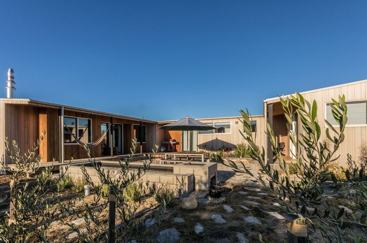 Albert Town Courtyard House
