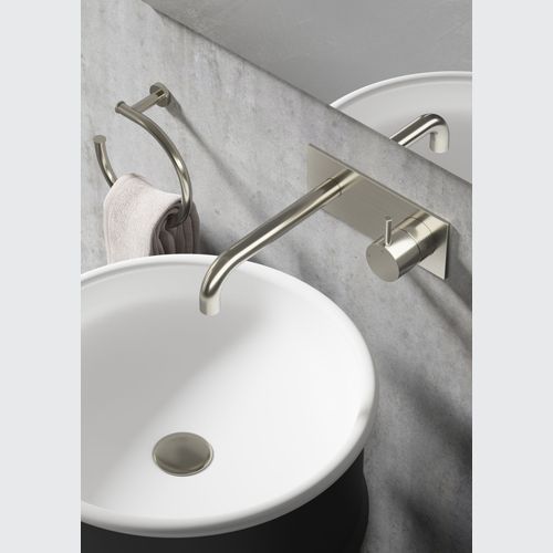 Buddy Wall Mount Mixer With Backplate