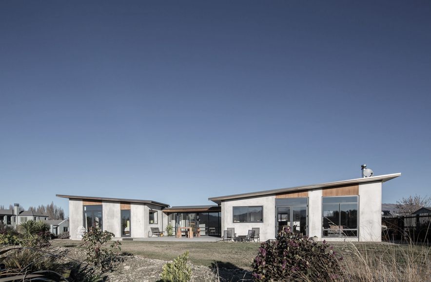 Clutha River Concrete House
