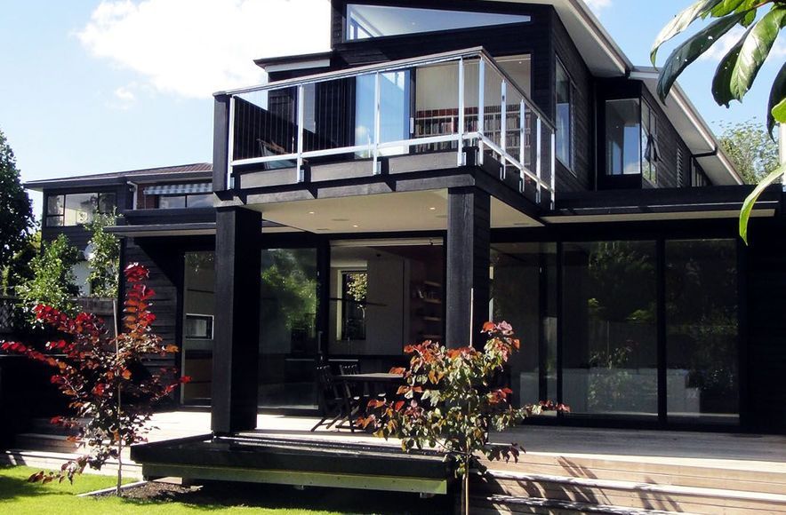Contemporary New House in Point Chevalier