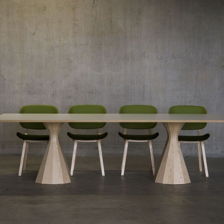 Ballerina Table