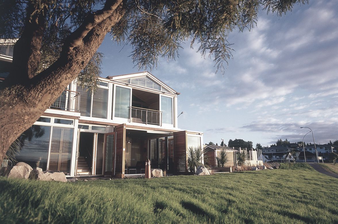 Lakeside Boutique Accommodation