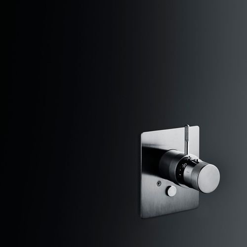 Minimal Thermostatic Bath/Shower Mixer Tap