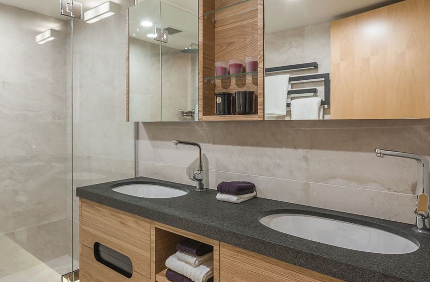 Viaduct Bathroom