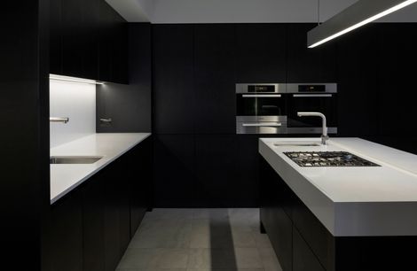 Black Barn Residence