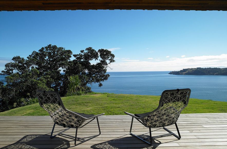 Headland House Onetangi Beach