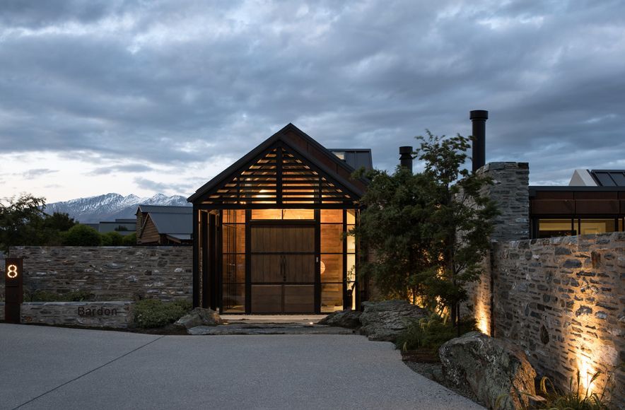 Bardon, Wanaka