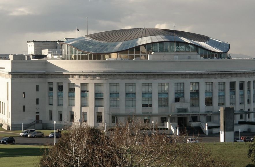 Auckland War Memorial Museum - Smart Tray Custom Roofing