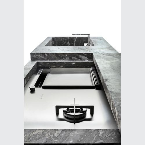 10th Kitchen Counter by Exteta