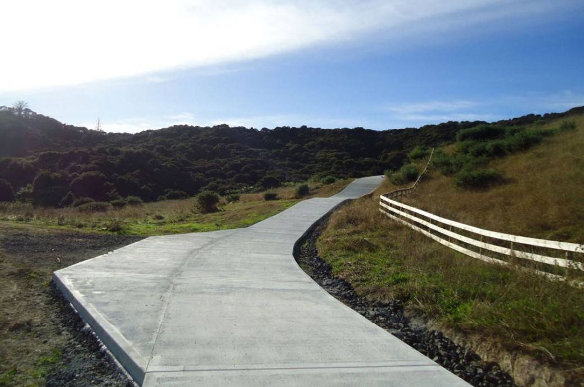 1Km Long Driveway