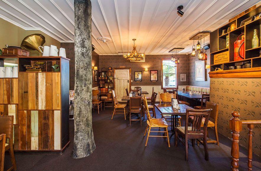 5 Stags, Whitford