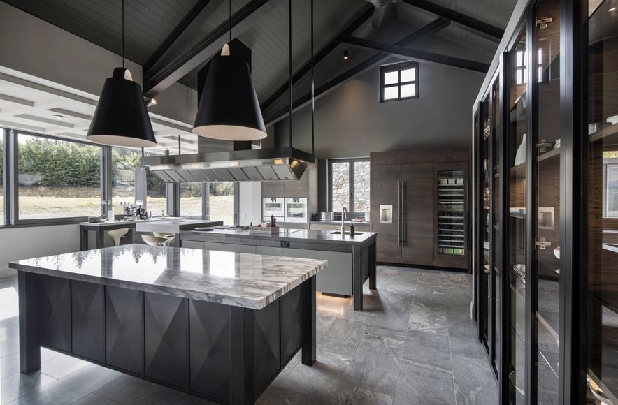 Slopehill kitchen | Masterwood Joinery, SB Design