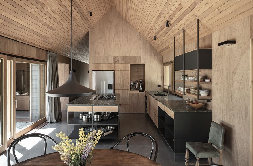 Wanaka Crib: ad-hoc home for the future
