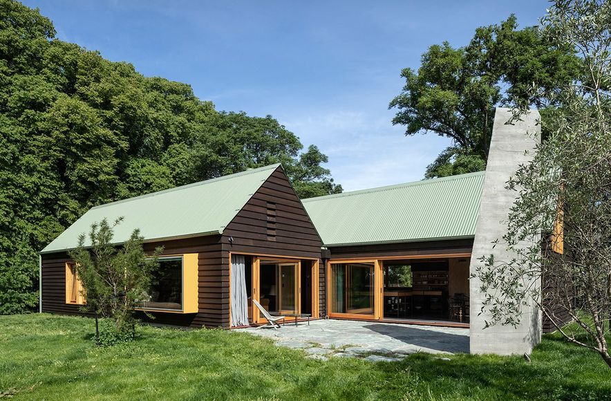 Wanaka Crib: ad-hoc home for the future