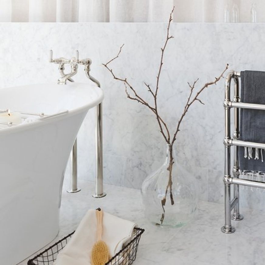 Bath Filler On Floorlegs With Levers