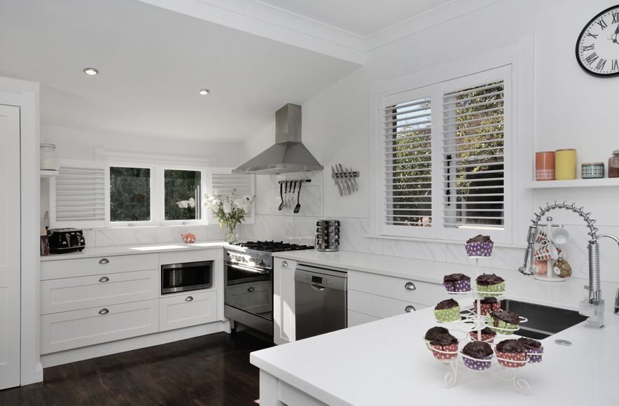 Birkenhead Crisp Contemporary