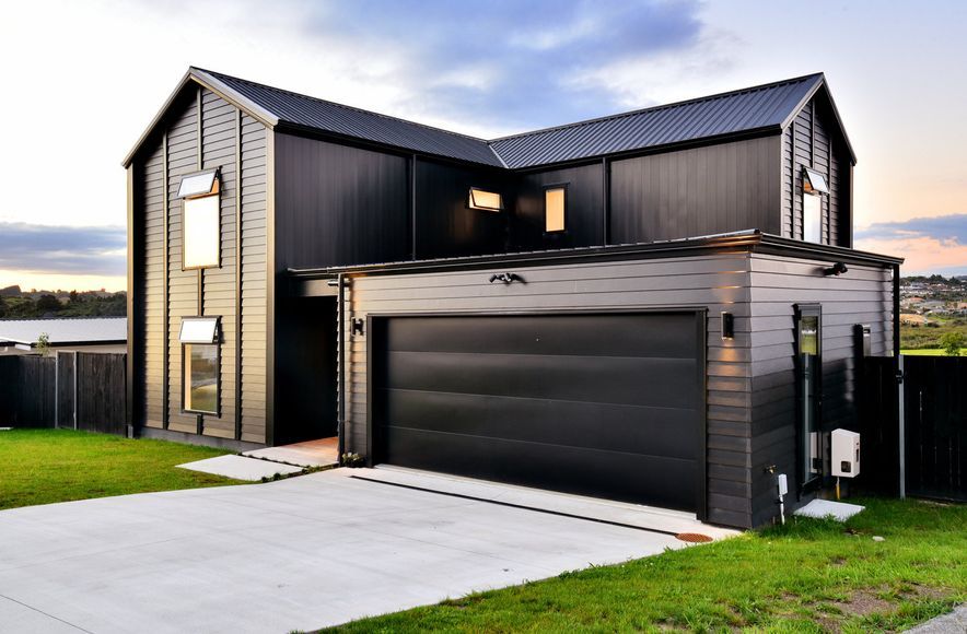 Black Barn House