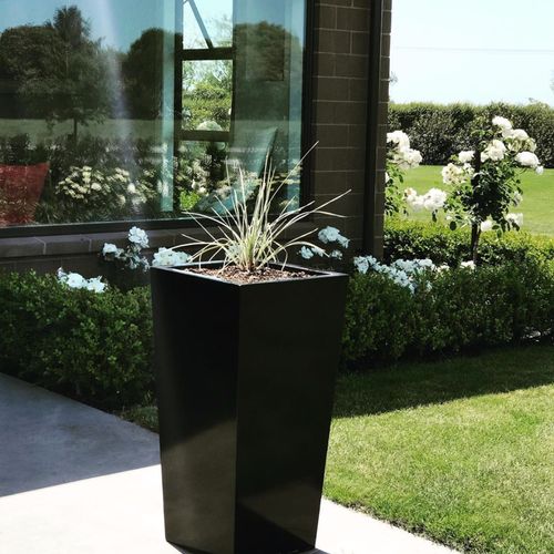 Black Powder Coated Tapered Column Planter 