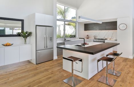 Browns Bay Kitchen by Marianne Gailer