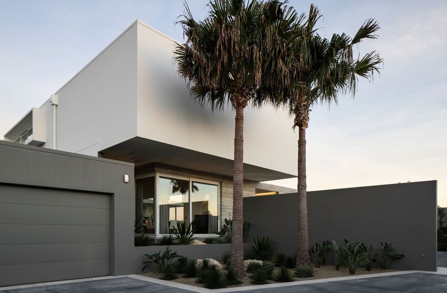 Cantilever House