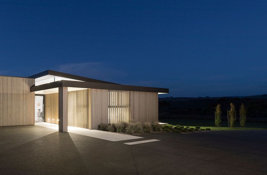 Chow:Hill Lake House