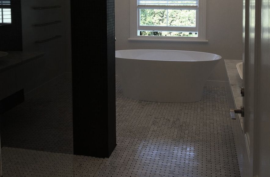Cinca Mosaic Bathroom