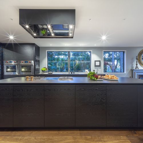 Classic Contemporary Kitchens