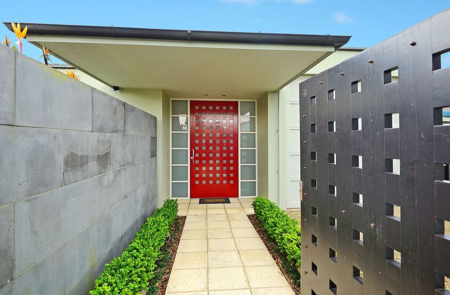 Clifftop Stunner - Narrowneck