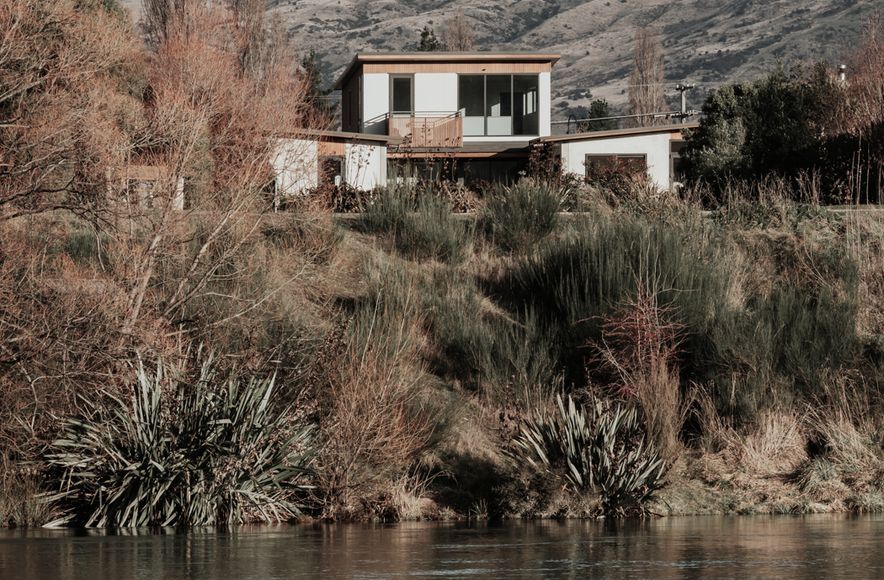 Clutha River Concrete House: Stage 2