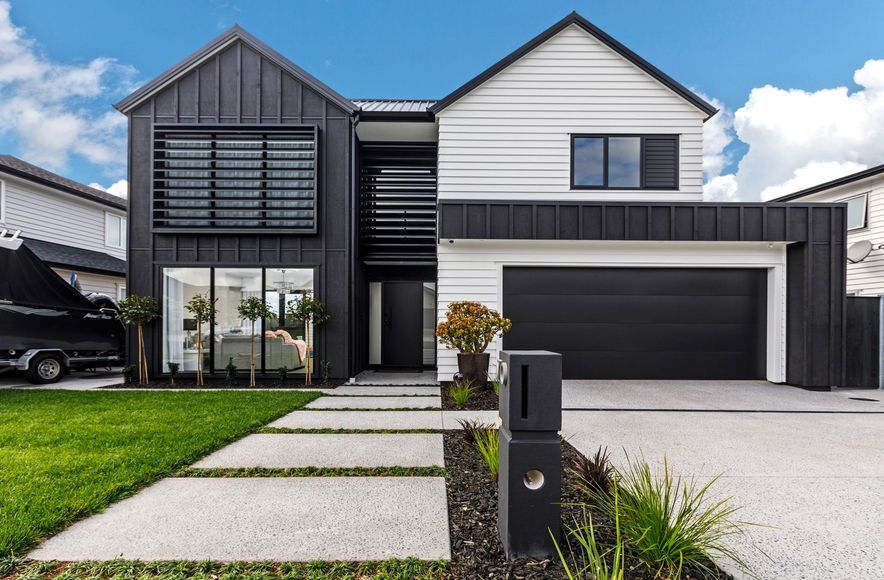 Colonial Drive, Millwater