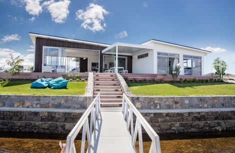 Marsden Cove- Northland- Waterfront / Luxury / Beach House / Outdoor Living / New Build  by Cogan Custom Homes