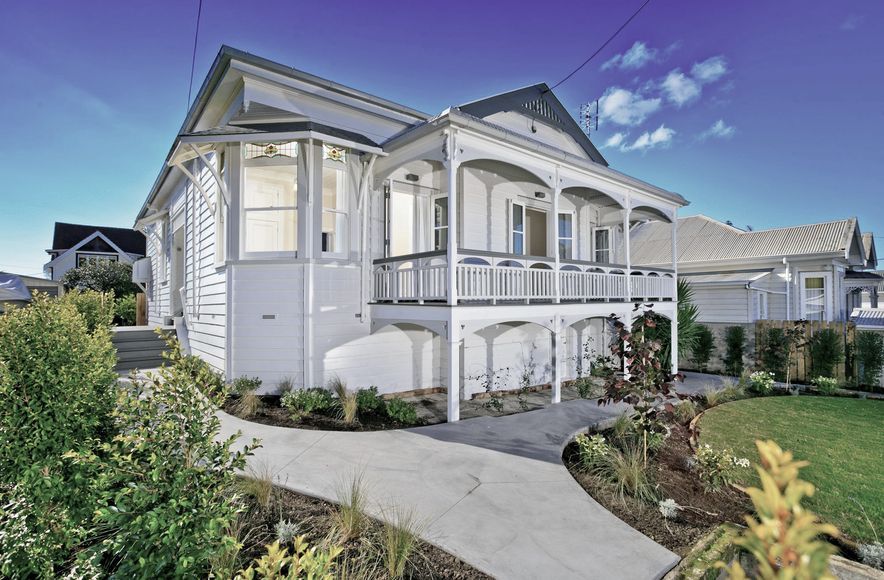 Devonport Character Villa