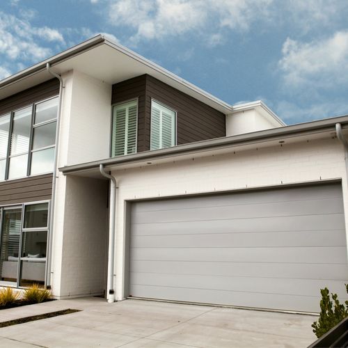 Dominator Montana Garage Doors