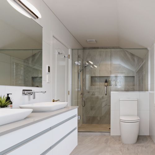 Custom Frameless Glass Showers