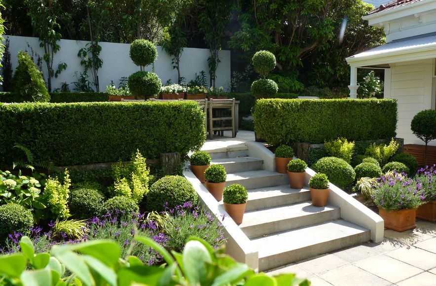 Central Tce: elegant garden