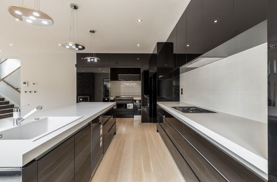 Epsom I Kitchen