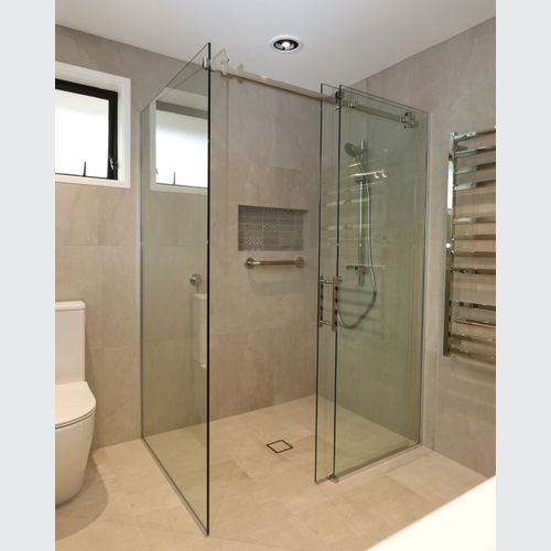 Custom Frameless Glass Showers