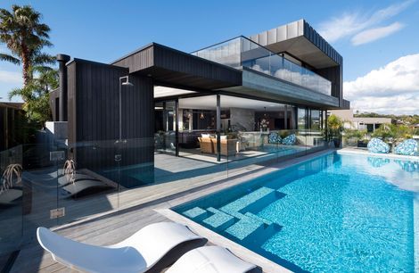 Farm Cove House: island life in the suburbs