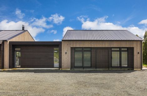 Farmers Lane House