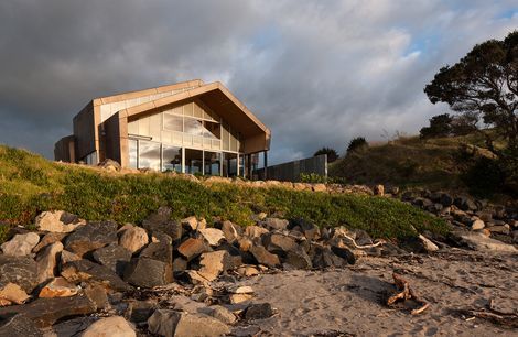 Rugged response: Fe3O4 House