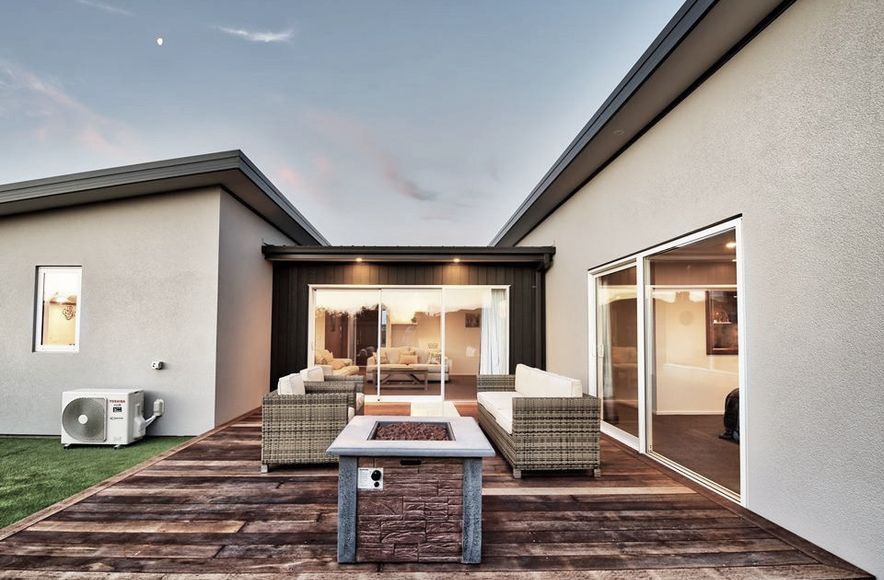 Fraemohs show home