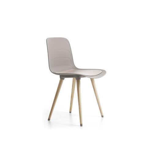 Grade Chair