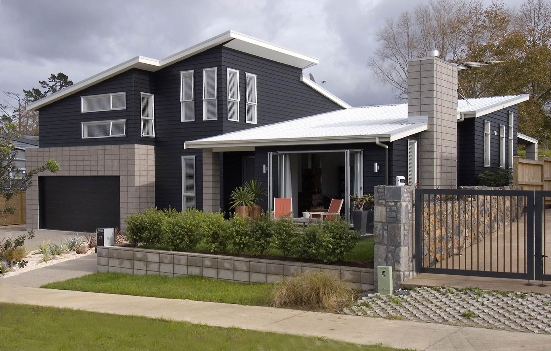 H Architecture