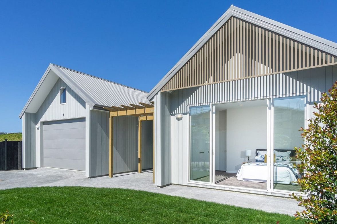 TWIN HOUSE
