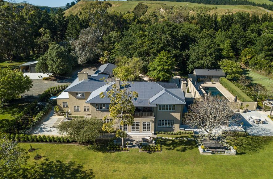Summerlee, Hawkes Bay Lodge
